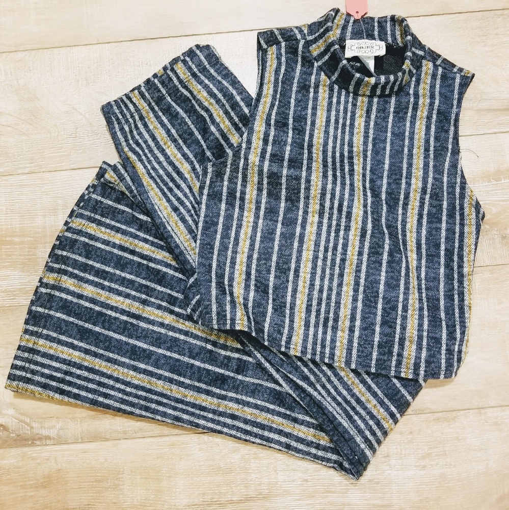 NWT OBJEX Bell Bottom Pants Size Medium